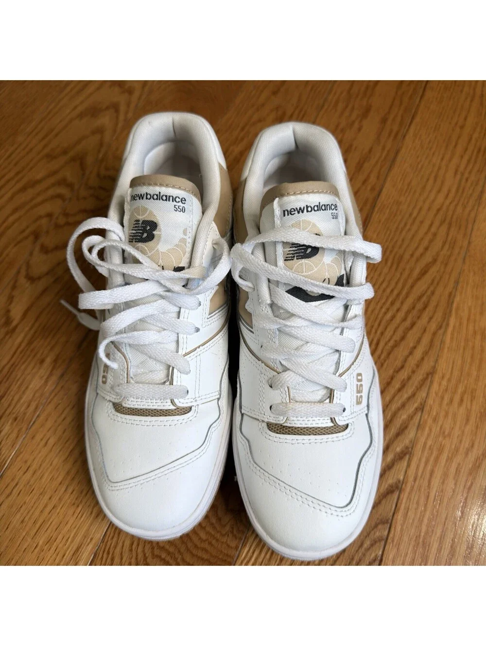 New Balance product pair
